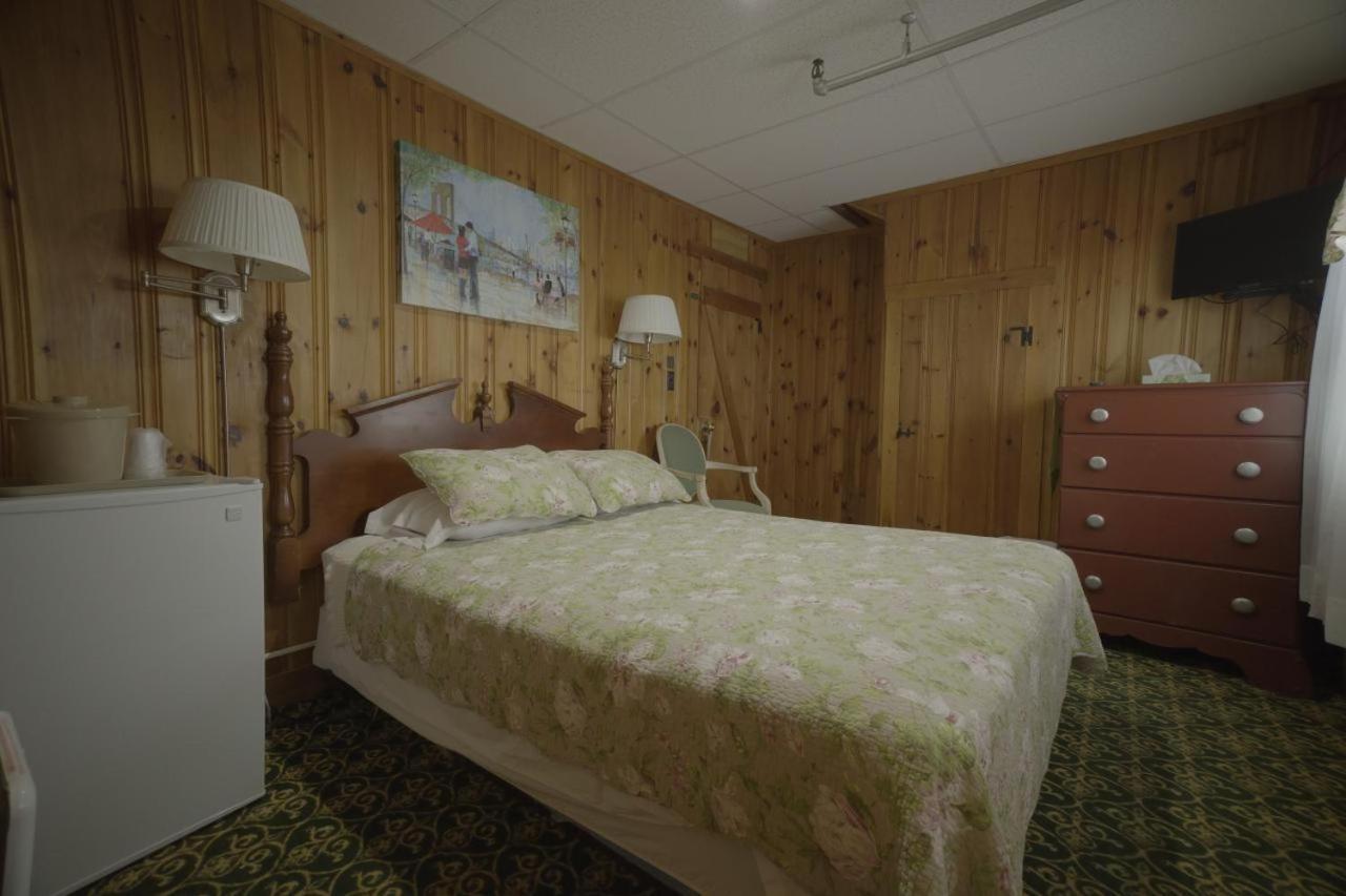 أوجونكويت Betty Doon Hotel المظهر الخارجي الصورة